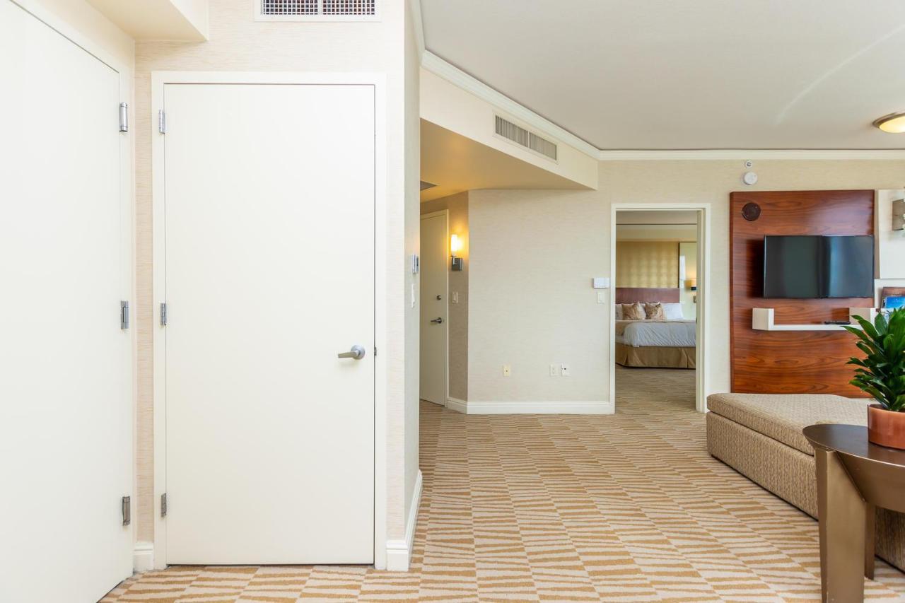 Hotel International Beach Tump Resort Ocean View 1100 Sf 1 Bed 1Bth Privately Owned Sunny Isles Miami Beach Exterior photo