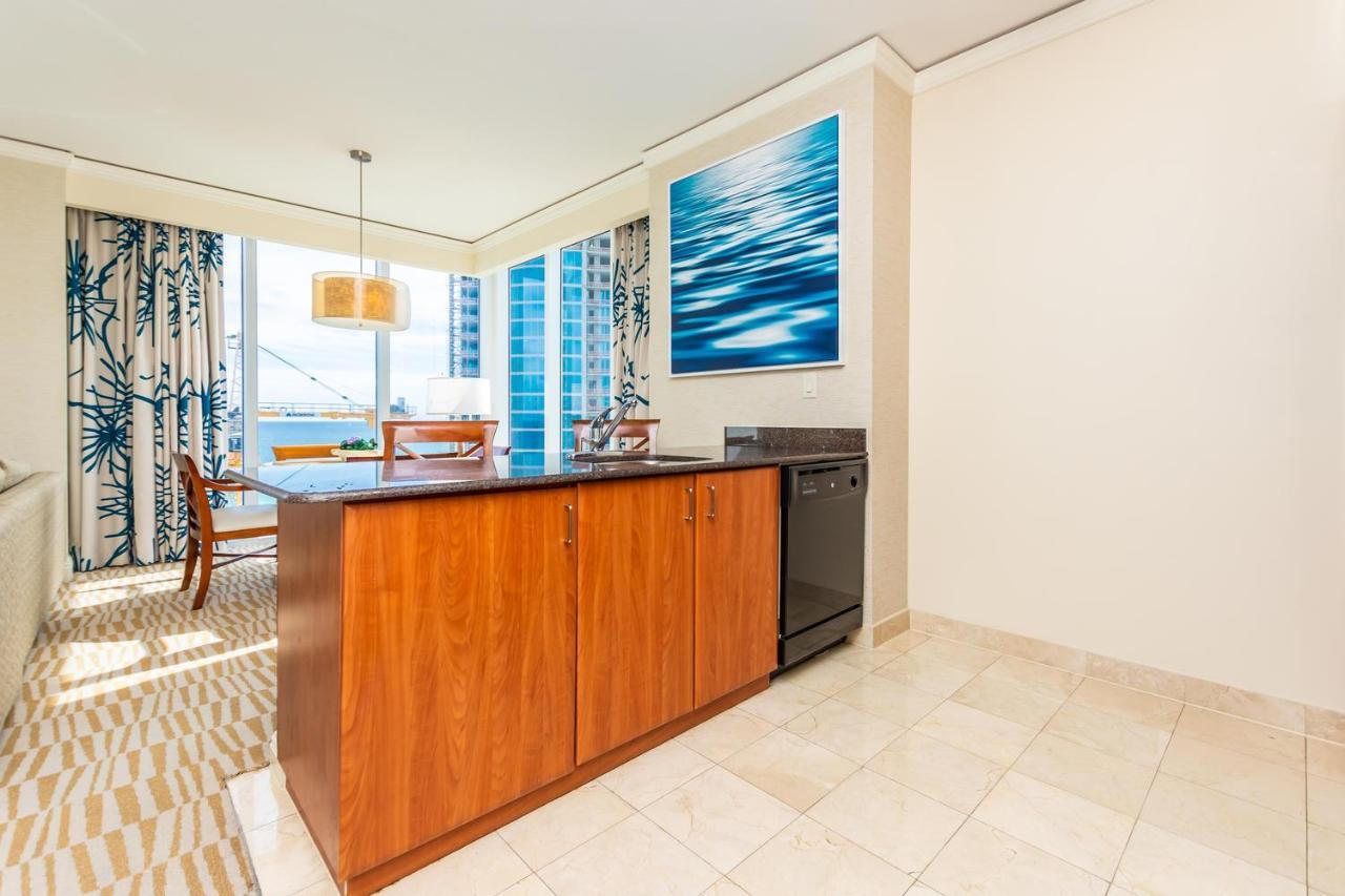 Hotel International Beach Tump Resort Ocean View 1100 Sf 1 Bed 1Bth Privately Owned Sunny Isles Miami Beach Exterior photo