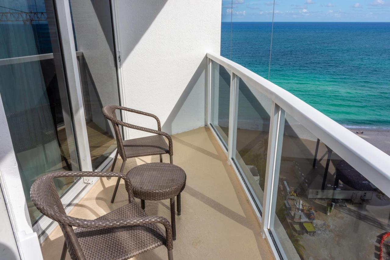 Hotel International Beach Tump Resort Ocean View 1100 Sf 1 Bed 1Bth Privately Owned Sunny Isles Miami Beach Exterior photo